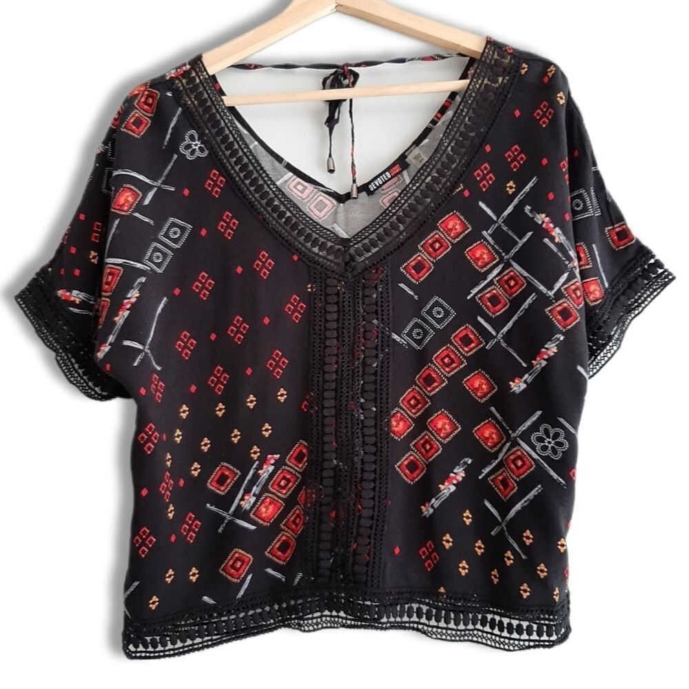 DEVOTED Boho Lace Trim & Back Tie Boxy Blouse Black Sz S